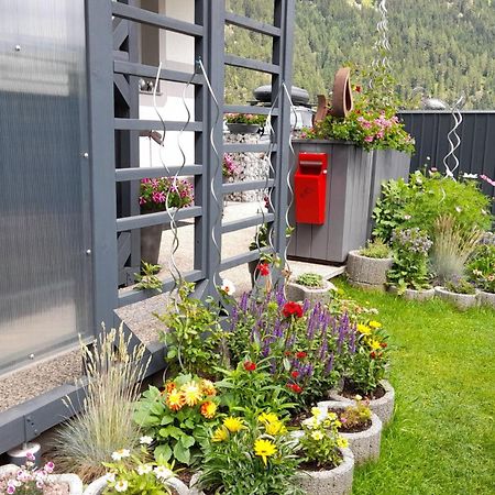 Haus Fini Apartment Langenfeld Luaran gambar