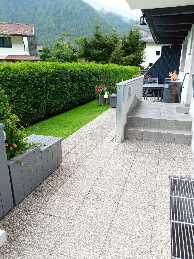 Haus Fini Apartment Langenfeld Luaran gambar