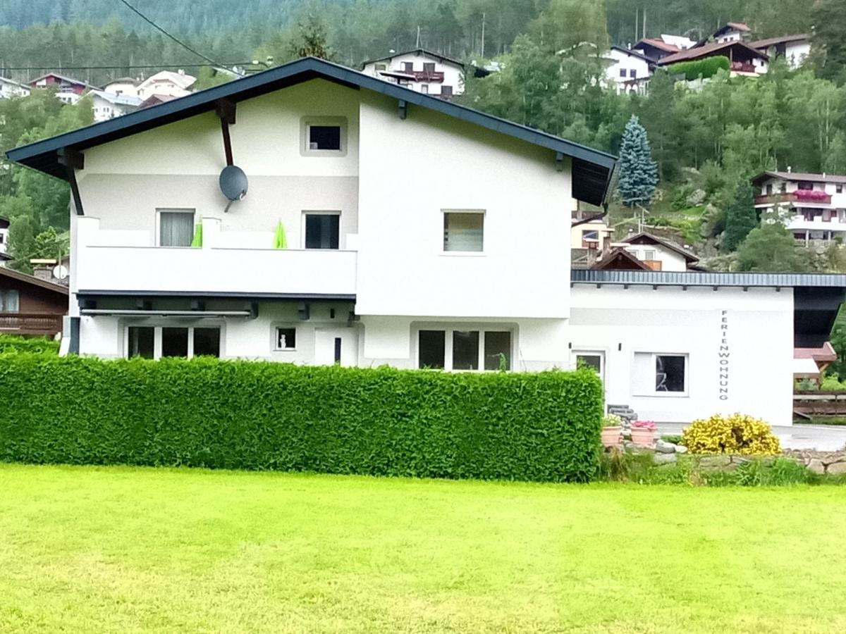 Haus Fini Apartment Langenfeld Luaran gambar