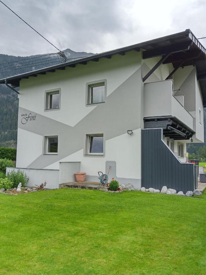 Haus Fini Apartment Langenfeld Luaran gambar