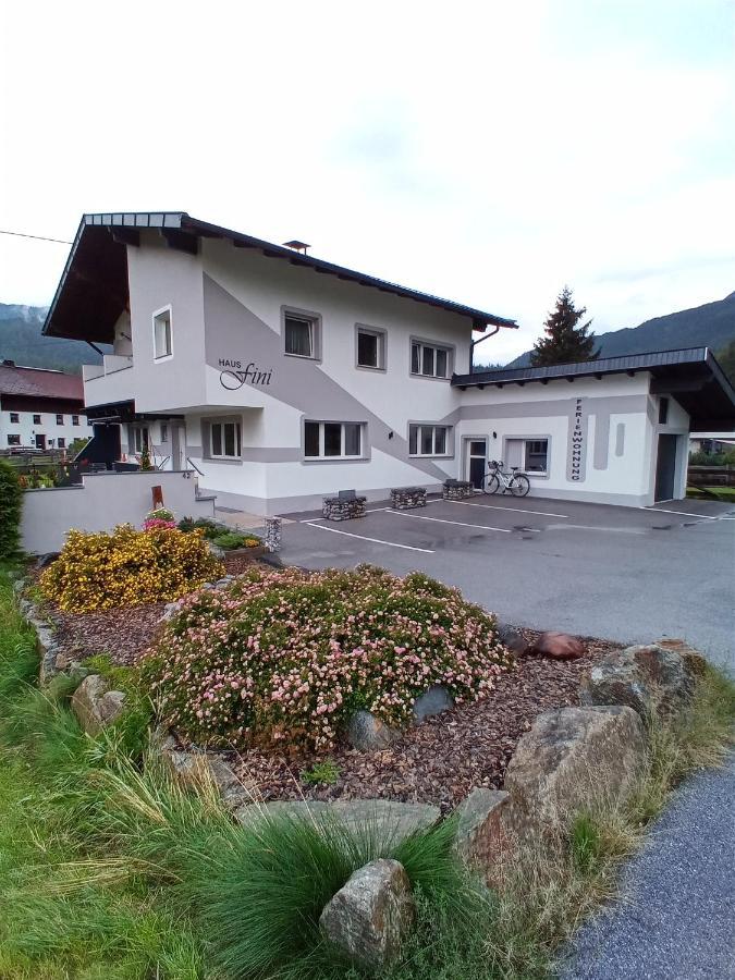 Haus Fini Apartment Langenfeld Luaran gambar