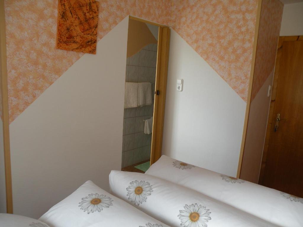 Haus Fini Apartment Langenfeld Luaran gambar