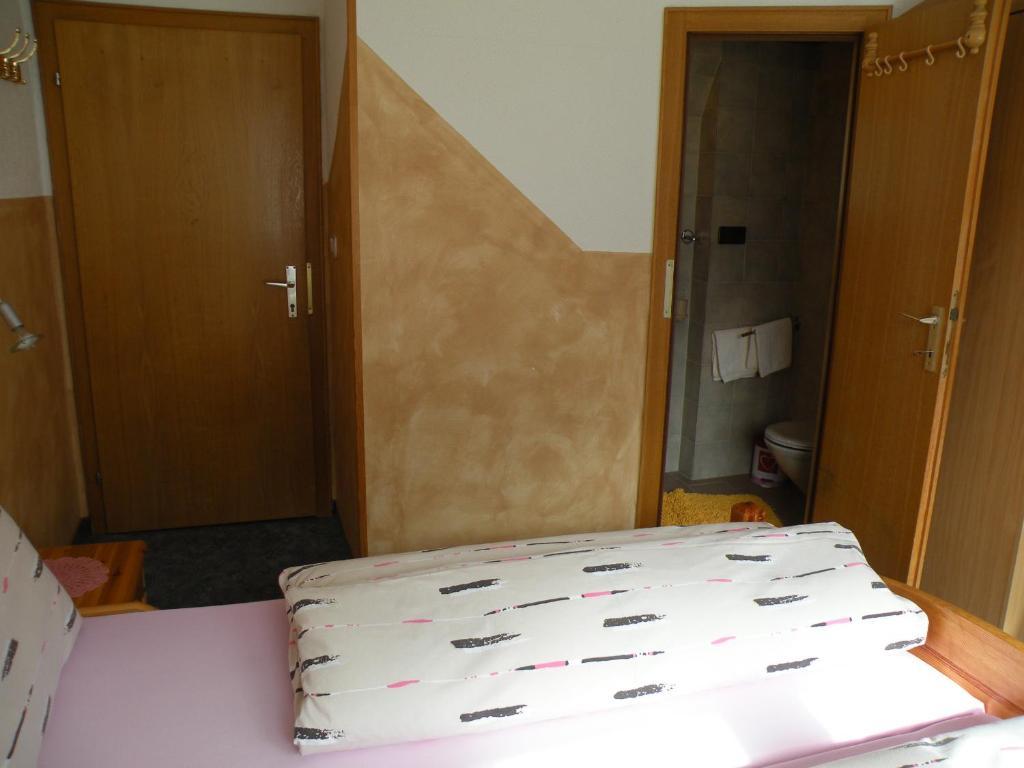 Haus Fini Apartment Langenfeld Luaran gambar